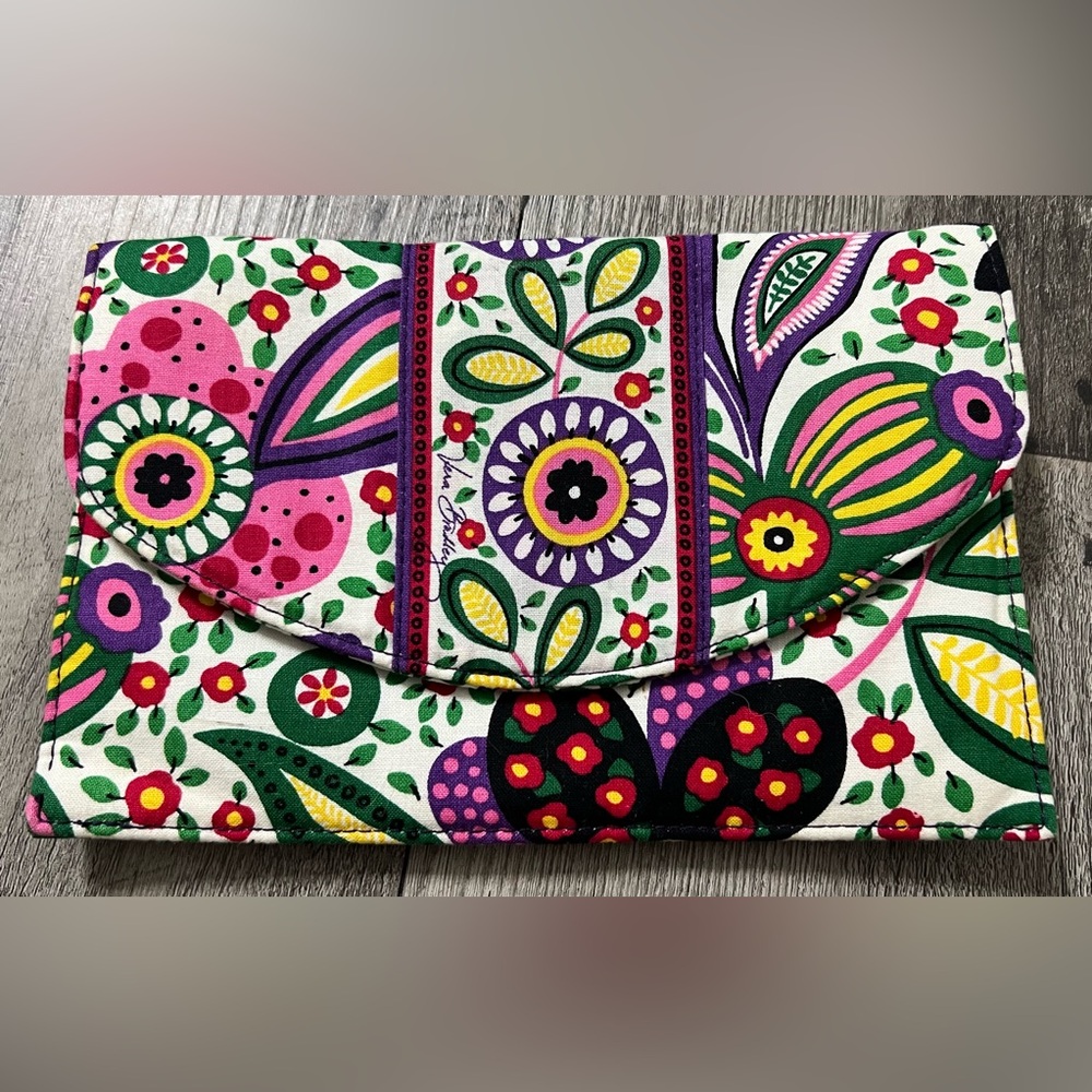 Vera Bradley large‎ wallet